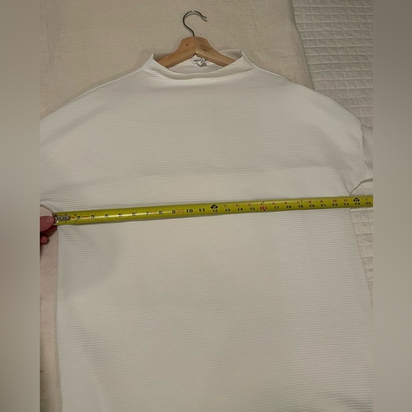 Bright White Ribbed ottoman Tunic Style Shirt - Picture 3 of 8